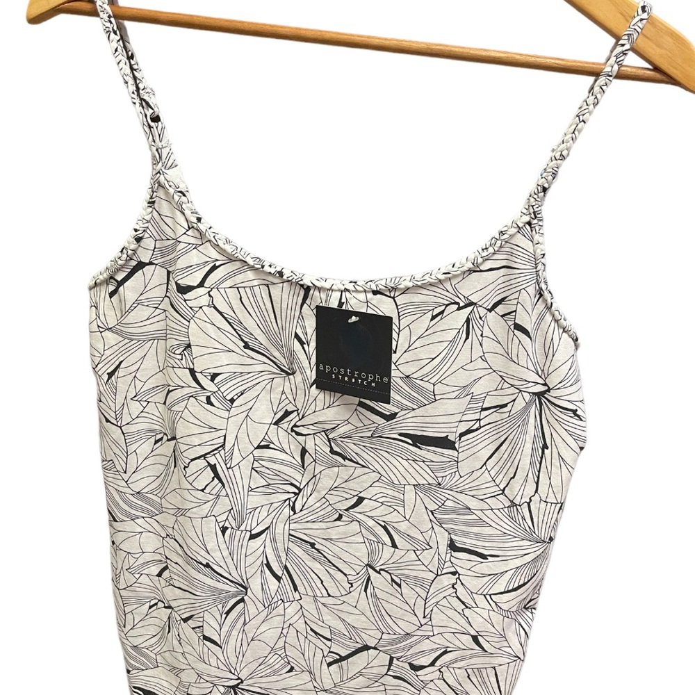 Apostrophe Stretch Top NWT size M